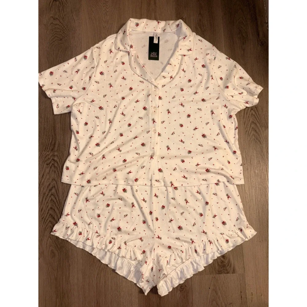 Wild Fable Womens 1X Pajama Set Cream Red Bow Holiday Ribbed Short Sleeve Ruffle